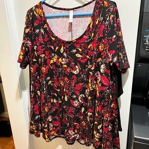 LuLaRoe Black and Red Floral Short Sleeve Top